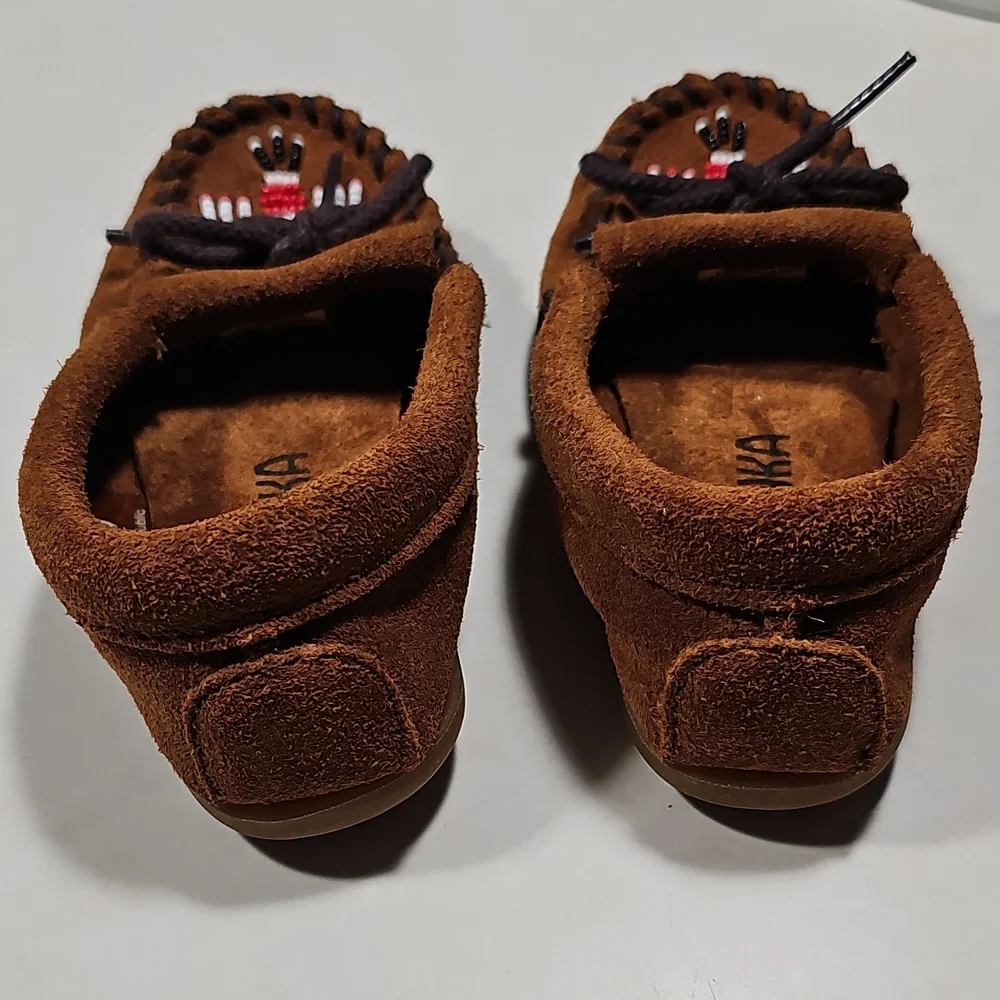 Minnetonka Brown Kids Suede Moccasin Slippers